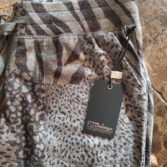 PJ Salvage womens Loungewear Patch Perfect Banded Pant XS NWT - Picture 3 of 4